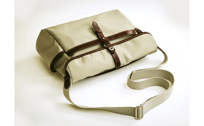 豊岡鞄 KANEDAITO RVKショルダーM 561011 ベージュ / ショルダーバッグ 小物 仕分け シンプル デザイン メンズ レディース バッグ カバン かばん 鞄 服部