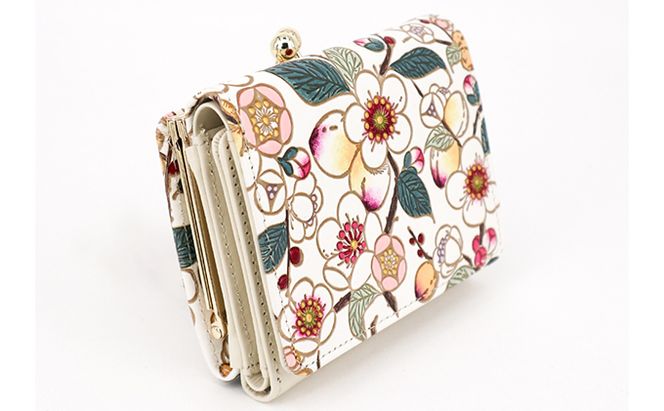 【文庫屋大関】三つ折りミニ財布　梅花（メイホア）【皮革工芸品】 ファッション 小物 民芸品 お札 カード 小銭 手のひらサイズ コンパクト 大人かわいい 牛革 手作り 国産 