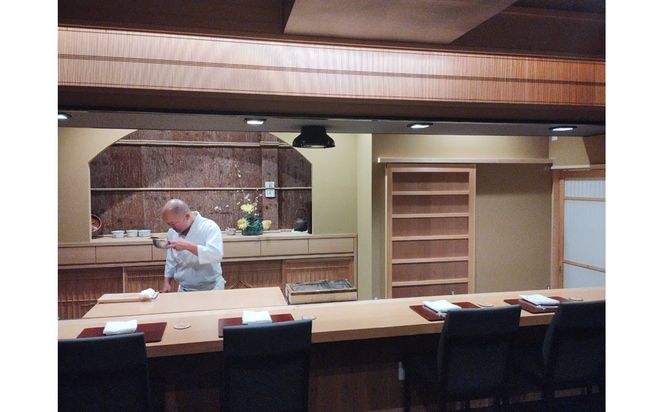 【日月房 旦】秋冬期限定 松葉蟹と寿司コース◆おまかせ ペアお食事券 和牛にも変更可｜京都 料亭 人気 食事券［ 京都 京料理 食事券 2名様分 ランチ ディナー グルメ 美食 おすすめ 旅行 観光 ふるさと納税 ］ 261009_A-QH004