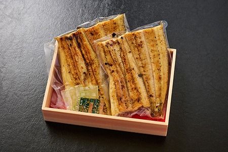 【職人手焼き】国産特大うなぎ白焼2尾(1尾あたり約170g前後)【国産 うなぎ 鰻 ウナギ 極上 白焼き 香ばしい 旨味 スタミナ 抹茶塩 山椒】(H097110)
