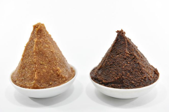 京都・どこか懐かしい「ほっこり味噌」食べ比べセット 蔵出し・熟成(各1kg×2個)〈みそ 味噌 天然醸造 無添加 熟成 粒味噌 コク 調味料 加工食品〉 