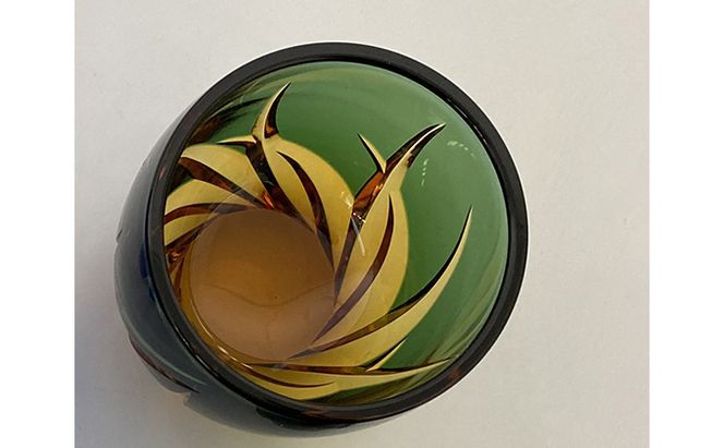 江戸切子 ぐいのみ 「焔」 琥珀纏/グリーン 【玻璃匠山田硝子】切子 グラス 工芸品 伝統工芸 酒器 クリスタルガラス 