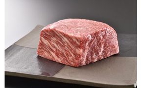 近江牛特選霜降りモモ肉ブロック【500g】【DK07W】（国産牛　和牛　ブランド牛　ブランド和牛　黒毛和牛　牛肉　肉　高級　人気　おすすめ　神戸牛　松阪牛 に並ぶ 日本三大和牛 近江牛）