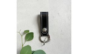 革小物 キーホルダー（ブラック）レザー製品 革製品 LC00026