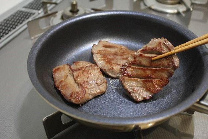 熟成牛タン 200g×1P　【お肉 牛肉 お肉 にく 食品 仙台 ギフト】 041009_EG003
