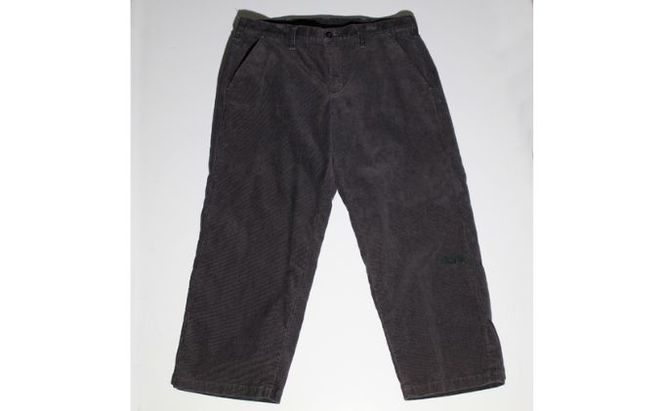 TheCaviar ヴィンテージコーデュロイトラウザー　ブラック ファッション 男性 メンズ ズボン パンツ 日本製 クラシカル ワークスタイル シルエット 綺麗 ベルトループ巾 レングス設定 細部 こだわり 