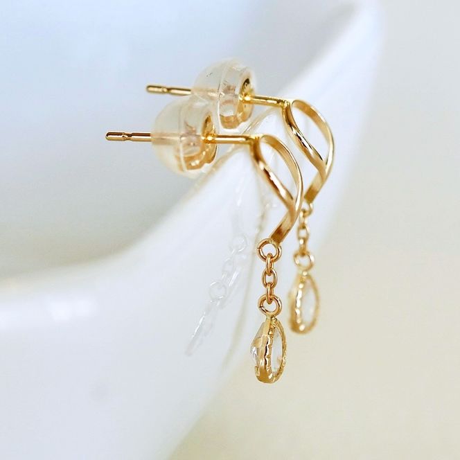 K10YG(10金) イエローゴールド 揺れる ホワイトムーンストーン アンティーク ピアス 保証書付 2274 242-049-c