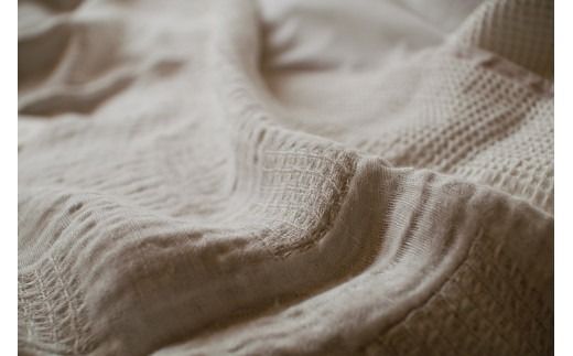 テンジンファクトリー製　ジャガード織ダブルガーゼブランケット（ベージュ）