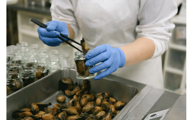 牡蠣 の 燻製 オリーブ オイル漬 アヒージョ 牡蠣味噌 佃煮 生姜 のセット [ディナーライン] 惣菜 瓶詰め [№5735-0403]