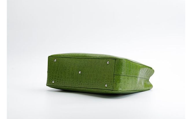 イタリアンクロコ　マザーズバッグ　日本製 ファッション かばん トートバッグ 手提げ ショルダーバッグ 牛革 