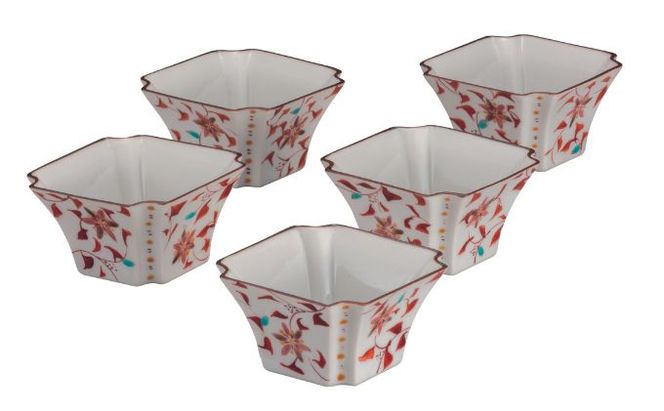 九谷焼　 2.5号小鉢揃　花唐草　a01 食器 キッチン雑貨 キッチンアイテム 雑貨 小物 お皿 小皿 食卓 テーブルコーディネート 