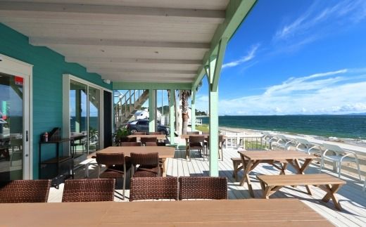 【ビーチフロント】【知多半島　美浜町】当店名物〈大あさり〉などが楽しめる 地元美浜町の『贅沢地物浜焼き 10品 コース』ペアチケット