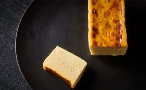 シェフが辿り着いた【黄金比率チーズケーキ】 お菓子 冷凍 国造ゆず 