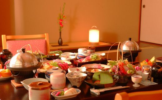 結びの宿 愛隣館一泊二食 ペア宿泊券（露天風呂つき特別室ご利用プラン）  【203】