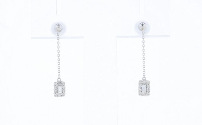 J087 ARC-EN-CIEL PTダイヤピアス（計 0.26ct）