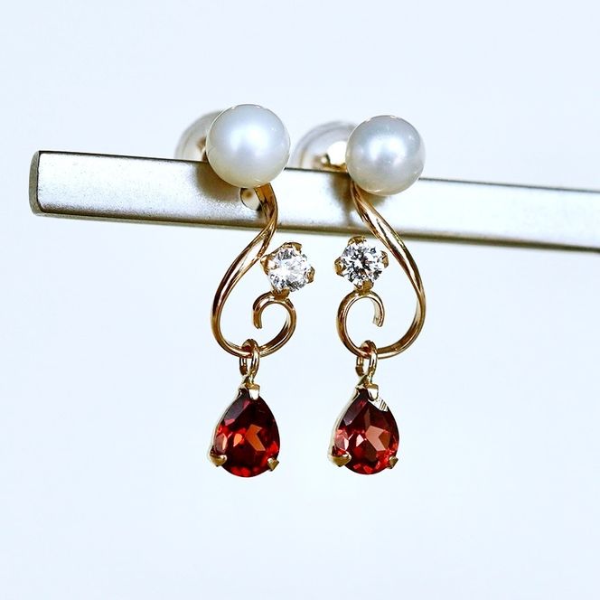 K10YG(10金) イエローゴールド ガーネット パール ピアス 揺れる 保証書付 2066 242-051-b