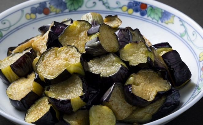 揚げナス 3kg【輪切り・乱切り】海洋深層水仕込みのナス使用 カット済 揚げなす あげなす 野菜 やさい ナス なす 茄子 生産量日本一 高知 室戸 惣菜 便利 用途 豊富 カット野菜 調理 ハウス栽培 小分け