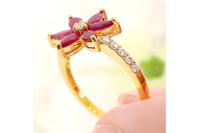 指輪 K18YG イエローゴールド ルビー マーキス フラワー ダイヤモンド 0.17ct レディース 5〜16号 花 カラーストーン 誕生石 ジュエリー 【 f301-ru-k18yg 】[オーダーメイドジュエリーメイ 山梨県 韮崎市 20745622] リング 大人ジュエリー デザインリング