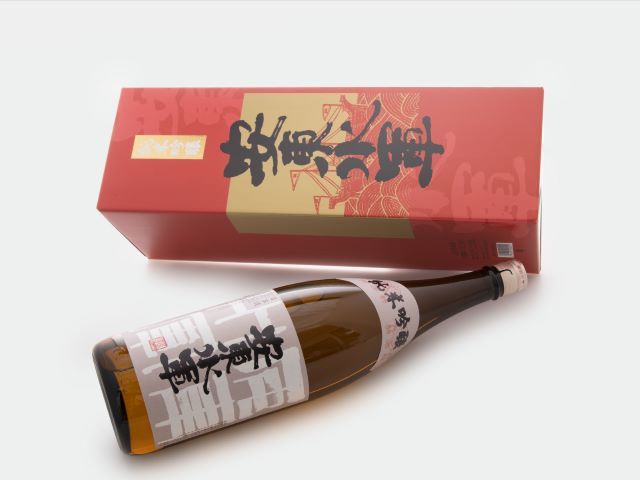 日本酒 純米吟醸 安東水軍 1800ml ×1本 お酒 酒 地酒 一升瓶 純米吟醸酒 清酒 アルコール ギフト プレゼント 贈答 男性 女性 送料無料 1800 1.8L 青森 青森県 鰺ヶ沢町
