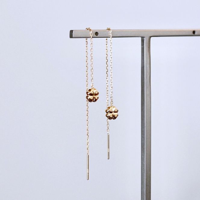 K18(18金) イエローゴールド 地金 クローバー チェーン ピアス シンプル 幸運 希望 幸福 愛情 健康 保証書付 KO-0072 242-036-a