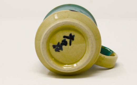 【琉球太田焼窯元】魚紋マグカップ＜2個セット＞