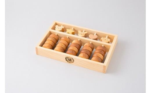 木のおもちゃ そろばん べびーそろばん 木製 木 おもちゃ ソロバン 算盤 知育玩具 赤ちゃん ベビー 男の子 女の子 ギフト プレゼント 贈り物 贈答 お祝い 出産祝い 誕生日祝い 日本製 手作り てづくり のし 熨斗 受注生産品 名入れ可能 山のくじら舎 1歳 幼児 子供 教育 学習 計算力 集中力 記憶力 イメージ能力 五の位 星 ハート 動物 遊び方 ヒノキ ケヤキ カヤ サクラ W280mm H40mm D180mm 安芸市 高知県