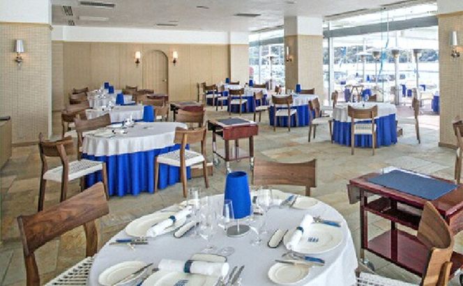 ホテルリマーニ　1泊2食付き（ギリシャ料理付き）ﾍﾟｱ宿泊券