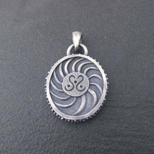 太陽と月 pendant (silver)