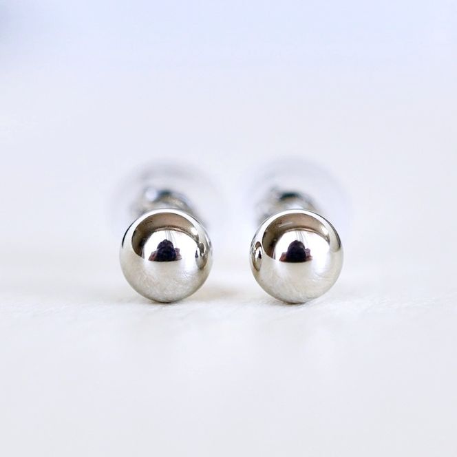 【ジュエリー】Pt900 プラチナ  地金 シンプル ボール ピアス (4mm) 保証書付 KO-0002 242-008-a