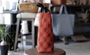 ヤシラミ花織 ワインバッグ 格子モダン (焦茶・濃オレンジ系織物) ボトルバッグ ワインケース ワインクーラー 保冷 おしゃれ 沖縄市 / FABRIC SHOP MINAMI[BCCS003-02]