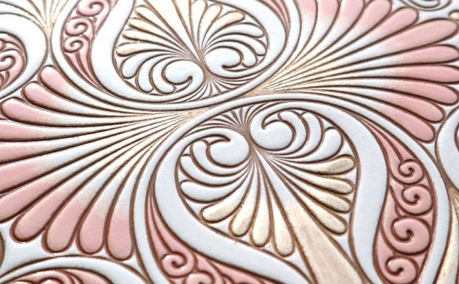 【文庫屋大関】マカロンポーチ ロカイユ＜ベビーピンク＞【皮革工芸品】 ポーチ ミニポーチ 小物入れ アクセサリー入れ イヤホン入れ 収納 保管ケース 手のひらサイズ  本革 革 皮革 工芸品 工芸 雑貨 ギフト プレゼント 日本製 東京