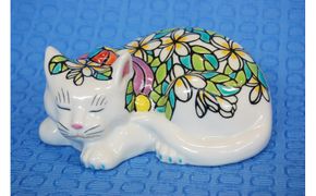 九谷焼「眠り猫 プルメリア」糠川孝之作 172111_CY0701