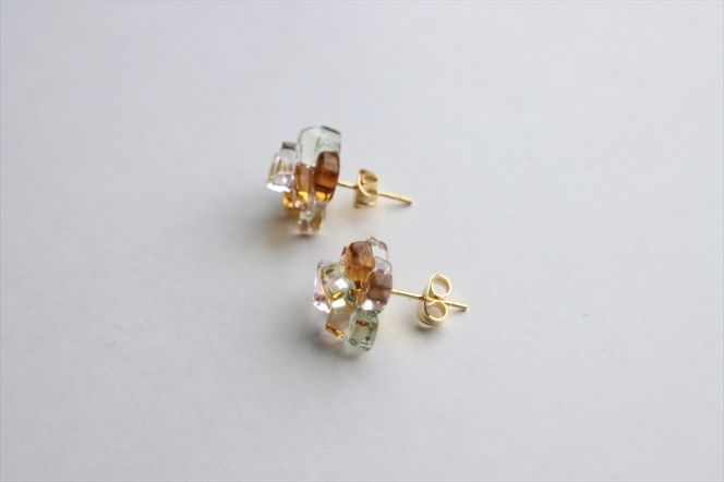 159-2053-05　《コラージュ》ピアス（イエロー×グリーンティント）【 神奈川県 大磯町 レディースジュエリー ファッション小物 誕生日 お祝い ギフト 贈り物 ファッション 】