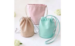 墨田区産ピッグレザー2Way巾着バッグ ファッション カバン 財布 スマートフォン ポーチ 必需品 ペットボトル 日常使い 収納力 斜めがけ 革 柔らかさ 