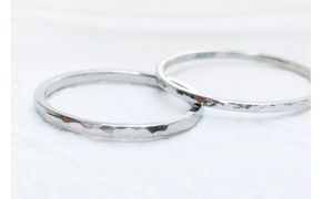 【プラチナ ペアリング】丸つち目 細＆厚リング（ハンドメイド）- ギフト包装付き - 232238_WW136