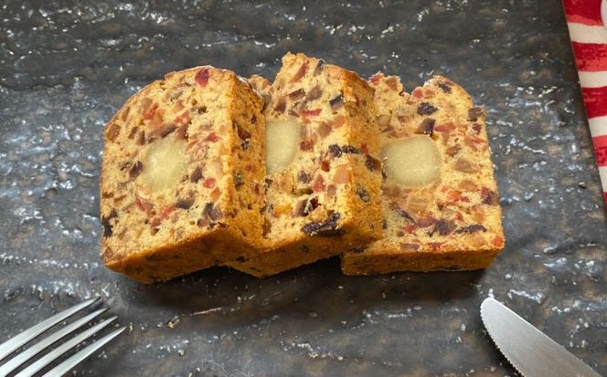 【2025年12月～発送】【ドイツ伝統の味を】 シュトーレン リッチケーキ / 長崎 洋菓子 和菓子 スペイン菓子 / 南島原市 / 吉田菓子店[SCT049]