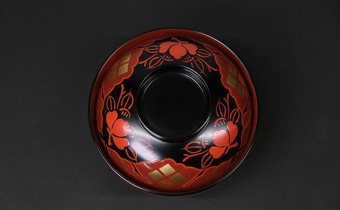 秀衡塗　煮物椀(椿紋・黒内古代朱)　2個 / 漆器 お椀 吸い物椀 煮物椀 おわん 食器 ふた付き セット 漆椀 漆塗 うるしぬり 手塗り 木製 伝統工芸品 和 お正月 高級 結婚 新築祝い お祝い 贈答 贈り物 プレゼント ギフト 香典返し お返し おもてなし【ocy915-koda-tsu-2A】