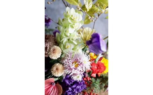 ■お正月限定■[ お任せ ] 豪華フラワーアレンジメント 生花 フラワーアレンジメント 年内配送 正月 新年 迎春 植物 室内 屋内 玄関 床の間 インテリア ※2025年12月下旬に順次発送予定 ※12月31日までにお届け