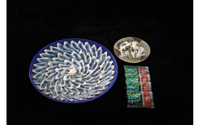 D422　とらふぐ刺し・青皿30cm【ご家族向け】