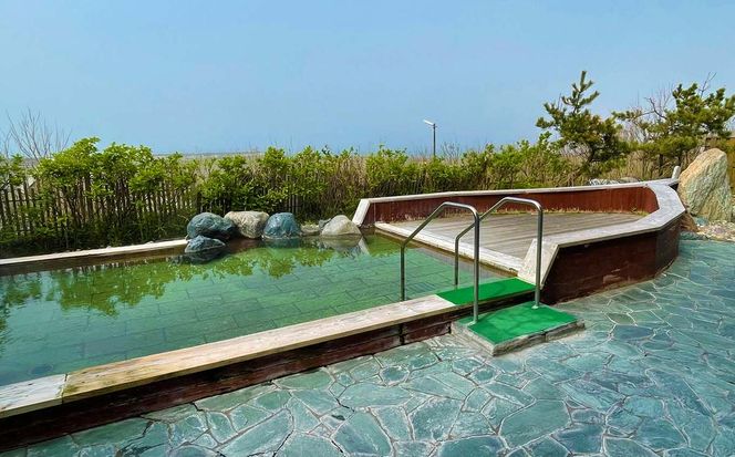 みついし昆布温泉 蔵三 海側和モダンツイン 2食付き宿泊券