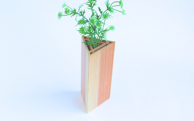 桧・杉 一輪挿し / 佐田建美 天然木 ヒノキ 桧 木製 フラワーベース インテリア 岡山県 真庭市 【sdkb012-01】