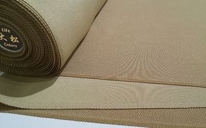 江戸小紋 反物 着尺 鮫小紋 中鮫 金茶系 大松染工場 正絹 100％ 絹 生地 着物 着物生地 和装 民芸品 工芸品 伝統工芸品 おしゃれ かわいい 東京 東京都 墨田区