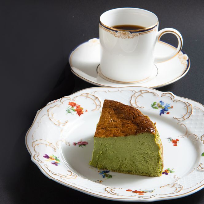 淡路島の純国産鶏の卵と国産抹茶で作るお抹茶のばすくちーず 4号サイズ
