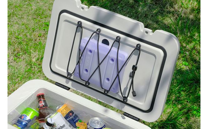 保冷剤 ＨＵＧＥＬ 氷点下保冷剤超低温タイプ Mサイズ 4個セット HHC-M 氷点下 HUGEL アイリスオーヤマ 長時間 長持ち 氷点下 保冷材 ハード 保冷パック クーラーボックス 保冷 冷却 業務用 アウトドア キャンプ 日本製 ヒューゲル 氷点下保冷剤