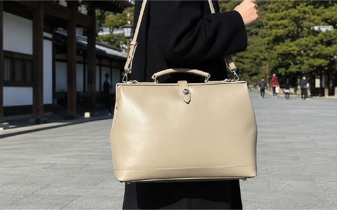 豊岡鞄 KANEDAITO ヨコ型ダレスリュック 563011 ベージュ / カネダイト リュック リュックサック 軽量 高耐久 A4サイズ収納 ビジネス きれいめ メンズ レディース バッグ かばん カバン 鞄 日本製 服部