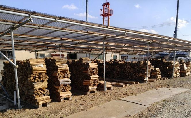 薪 キャンプ の 焚火 、 ストーブ ・ 暖炉 用に最適な 乾燥薪 18～20kg 日用品 ナラ クヌギ カシ 雑貨 焚火、ストーブ 暖炉用 