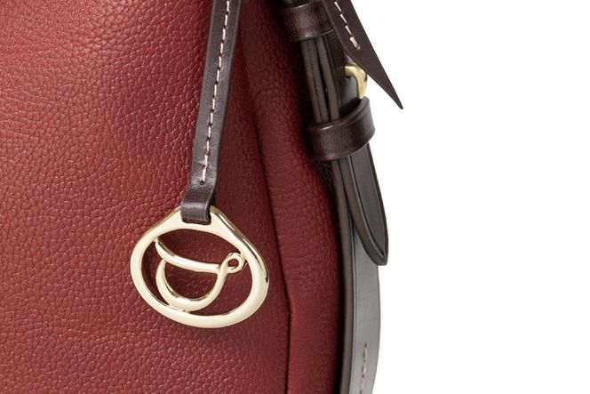 SOMES ショルダーバッグ クロスボディ ショルダー （ワイン）IL-47 [ ソメスサドル 北海道 砂川市 12260772-b] ソメス バッグ レディース 斜めがけ 斜めがけバッグ 本革 革 革製品 革鞄 革バッグ 鞄 かばん レザー somes saddle