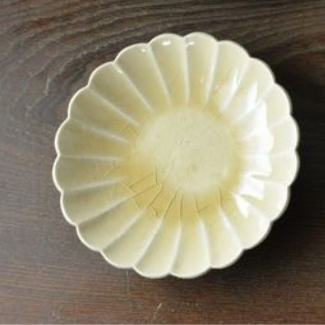 砥部焼 菊型皿セット（直径約17cm×2枚） 黄色 IKTS011-4