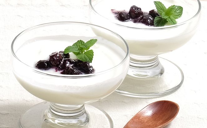 定期便3回 球磨の恵ヨーグルト 1kg×4パック【配送不可：沖縄、離島】 乳製品 発酵食品 朝食 間食 新鮮 生乳 とろ～り もっちり 酸味がない 加糖 4個セット 3回お届け 大容量 