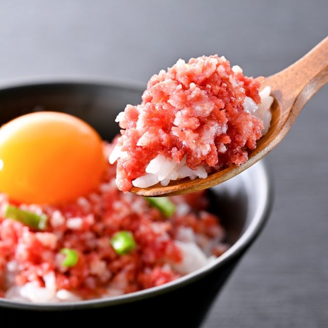 北の生とろ牛フレーク 200g 牛トロ丼10杯分【AJ0000165】（ 北海道 別海 肉 牛 フレーク 人気 ふるさと納税 ）